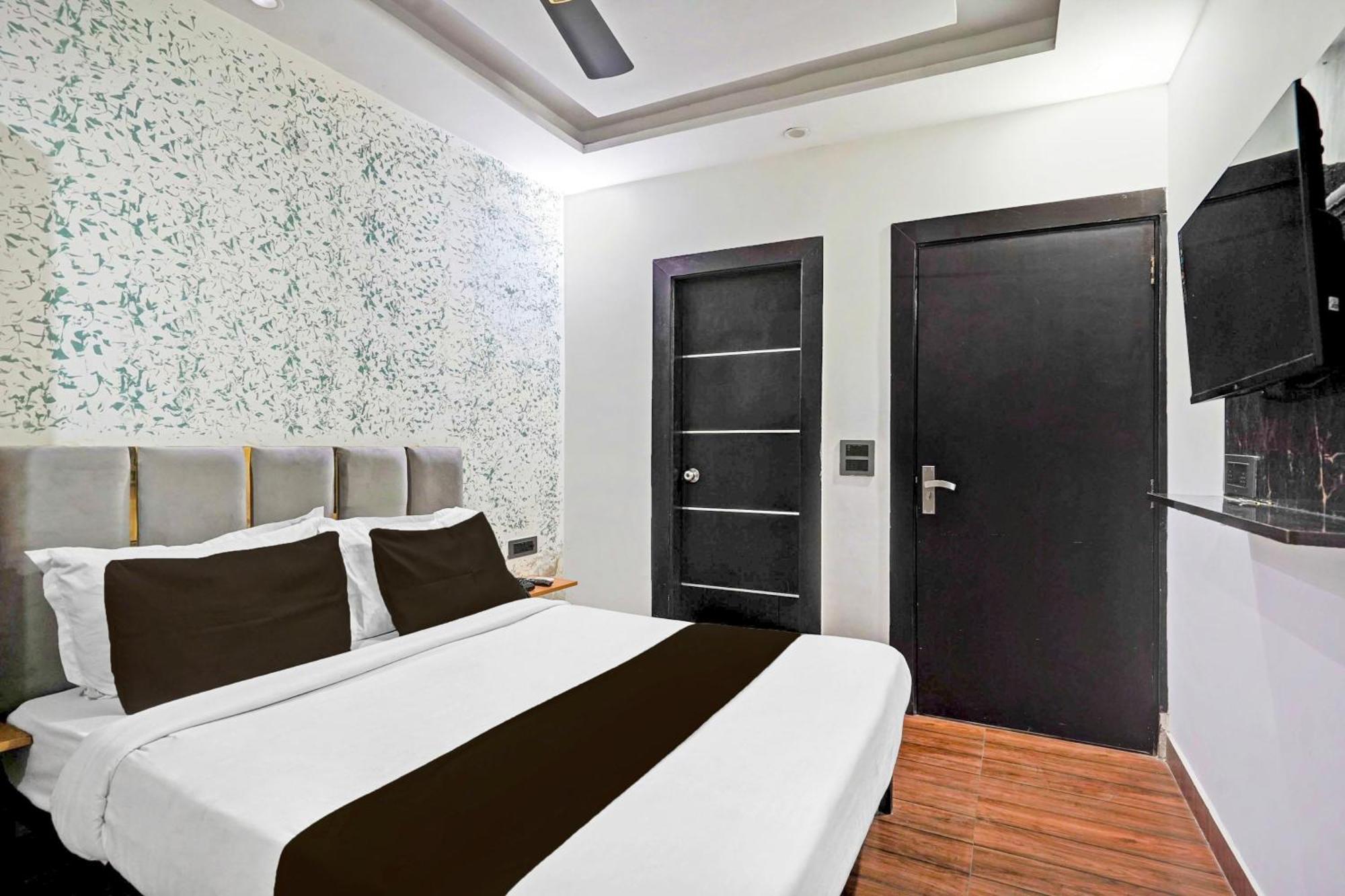 新德里 Twamev Residency酒店 外观 照片