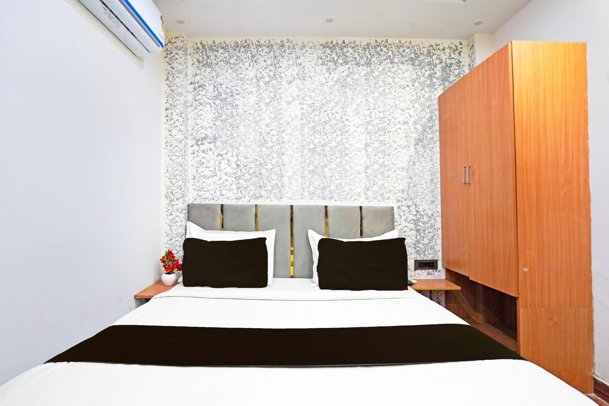 新德里 Twamev Residency酒店 外观 照片