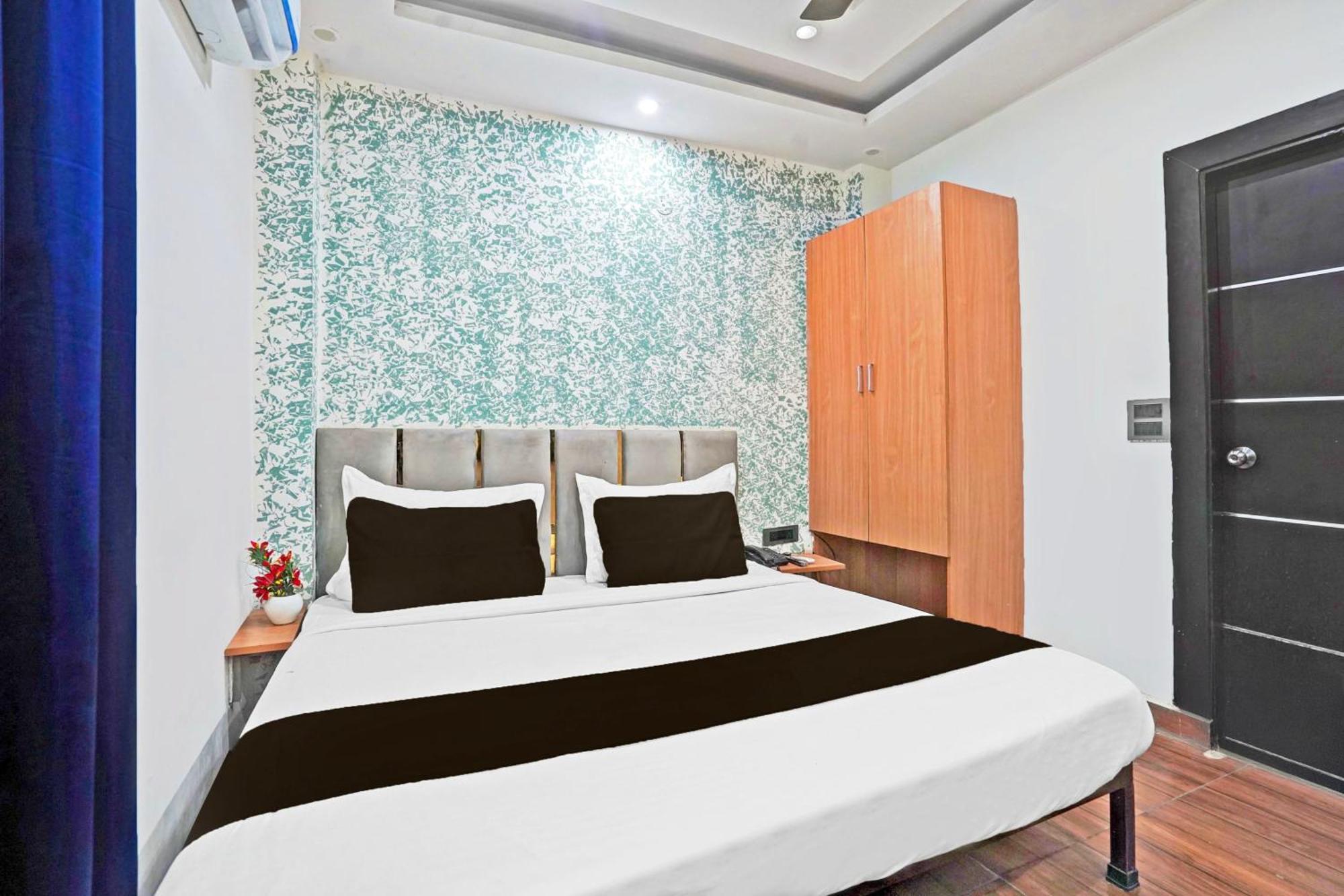 新德里 Twamev Residency酒店 外观 照片