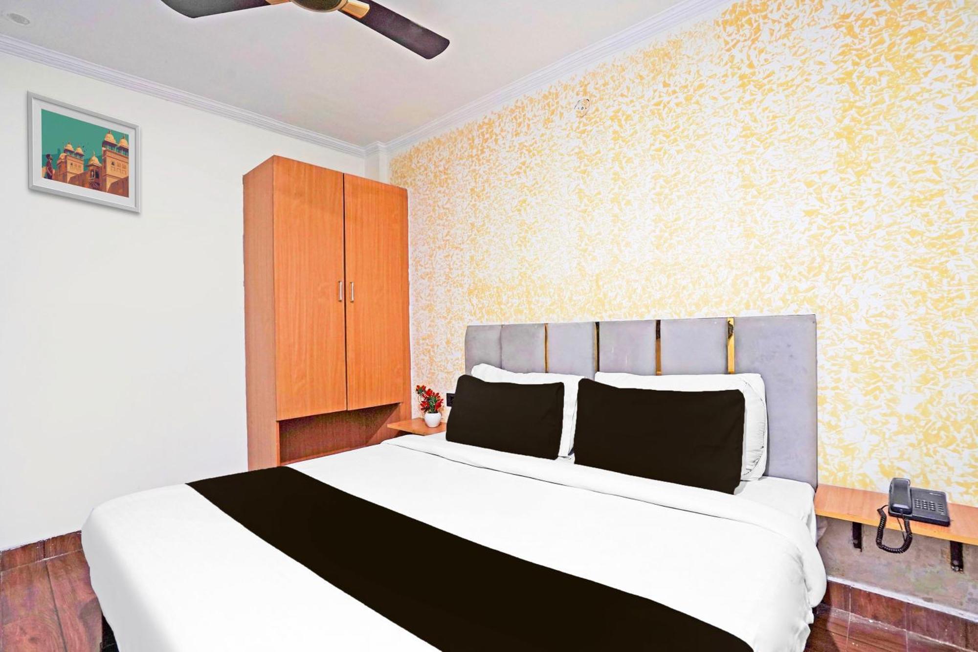 新德里 Twamev Residency酒店 外观 照片